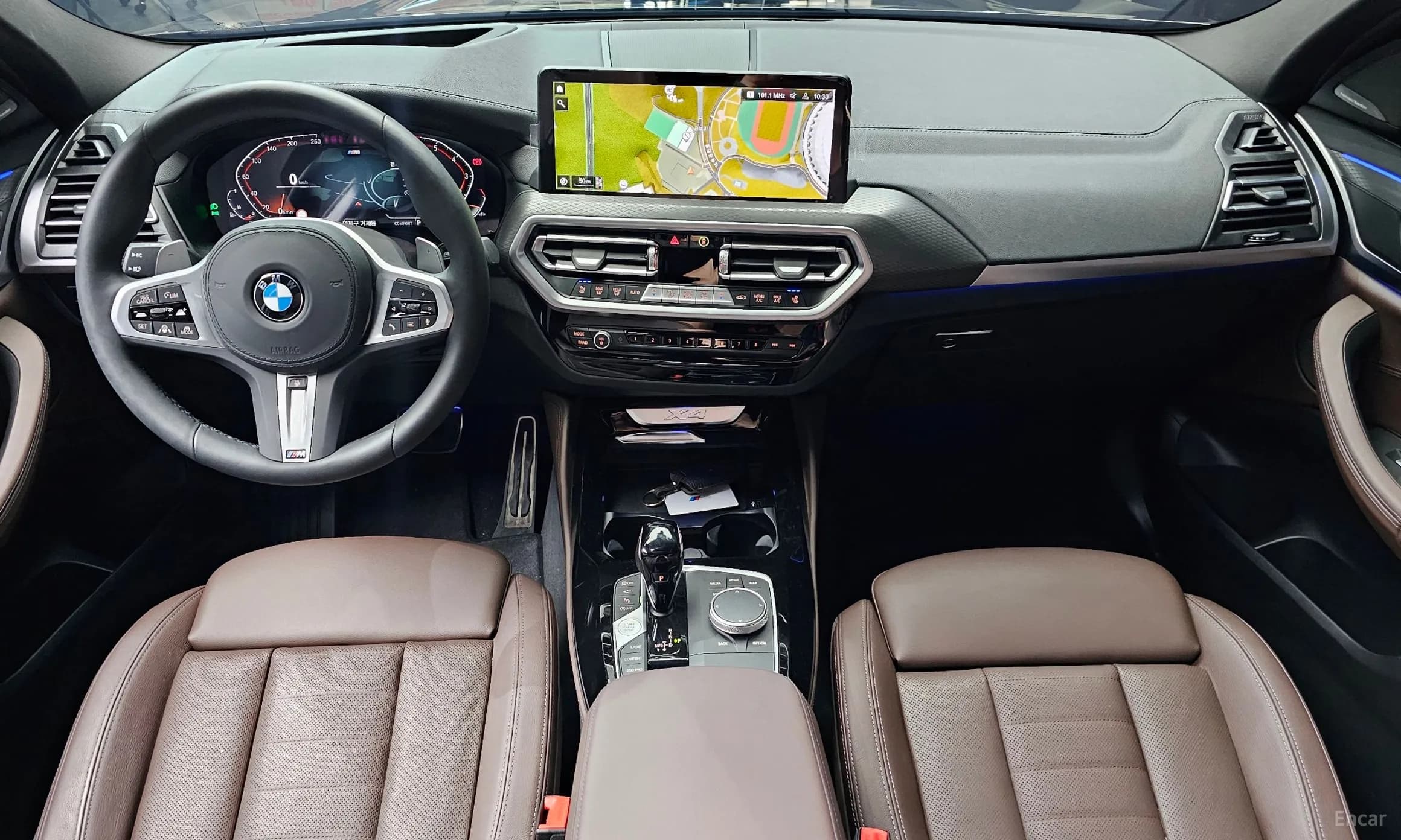 X4 (G02)