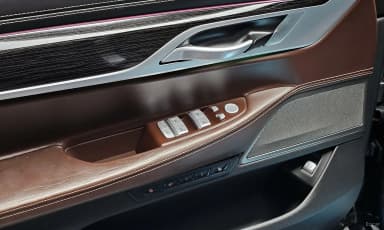 7 Series (G11)