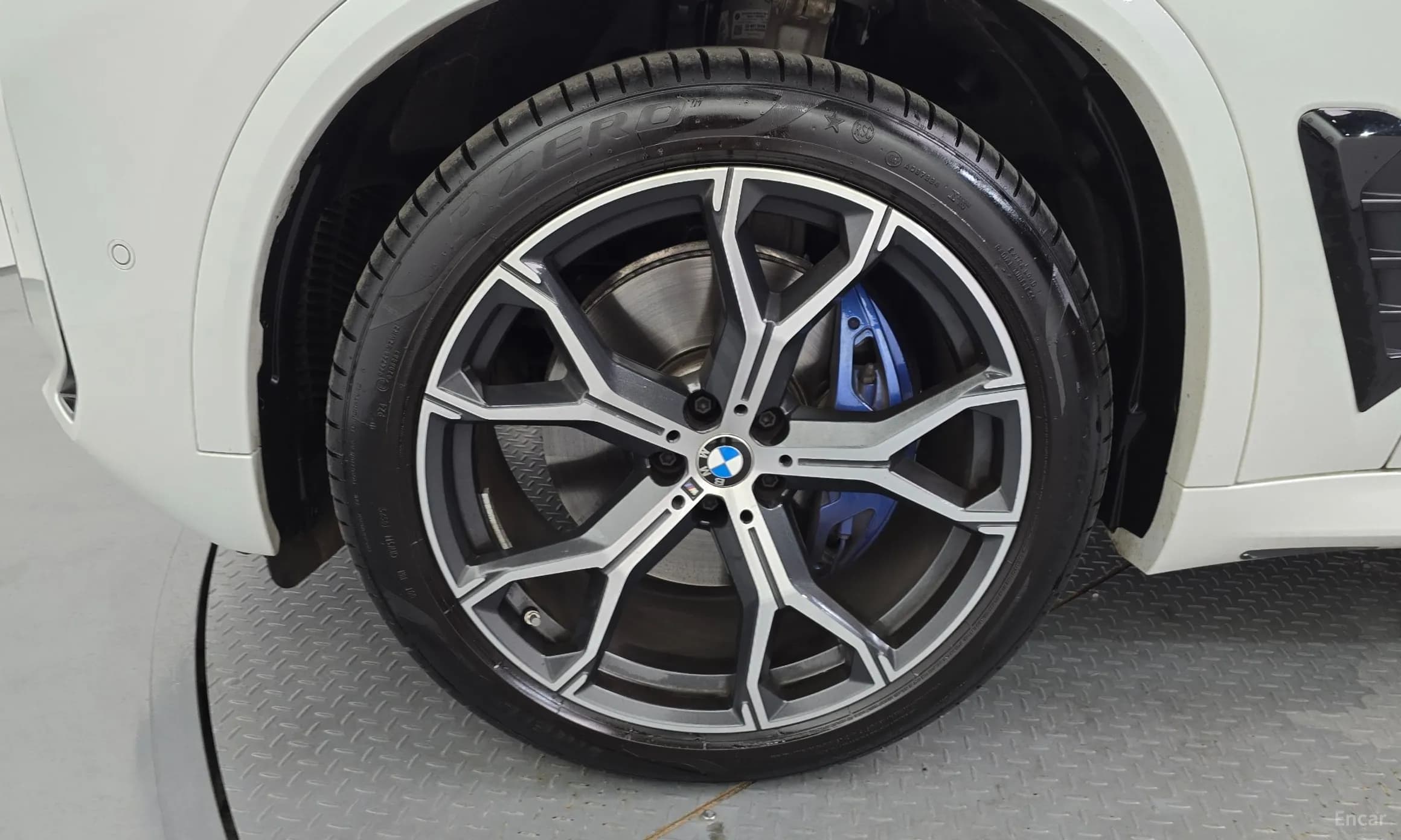 X5 (G05)
