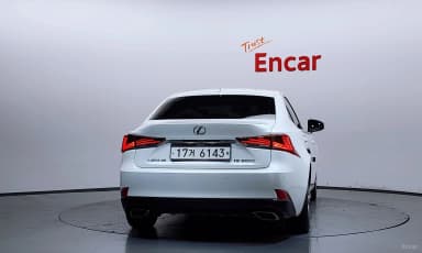 New IS200t