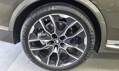 X7 (G07)