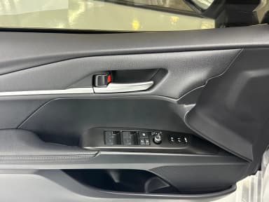 Camry (XV80)