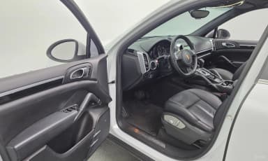 New Cayenne