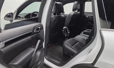 New Cayenne