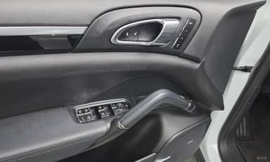 New Cayenne