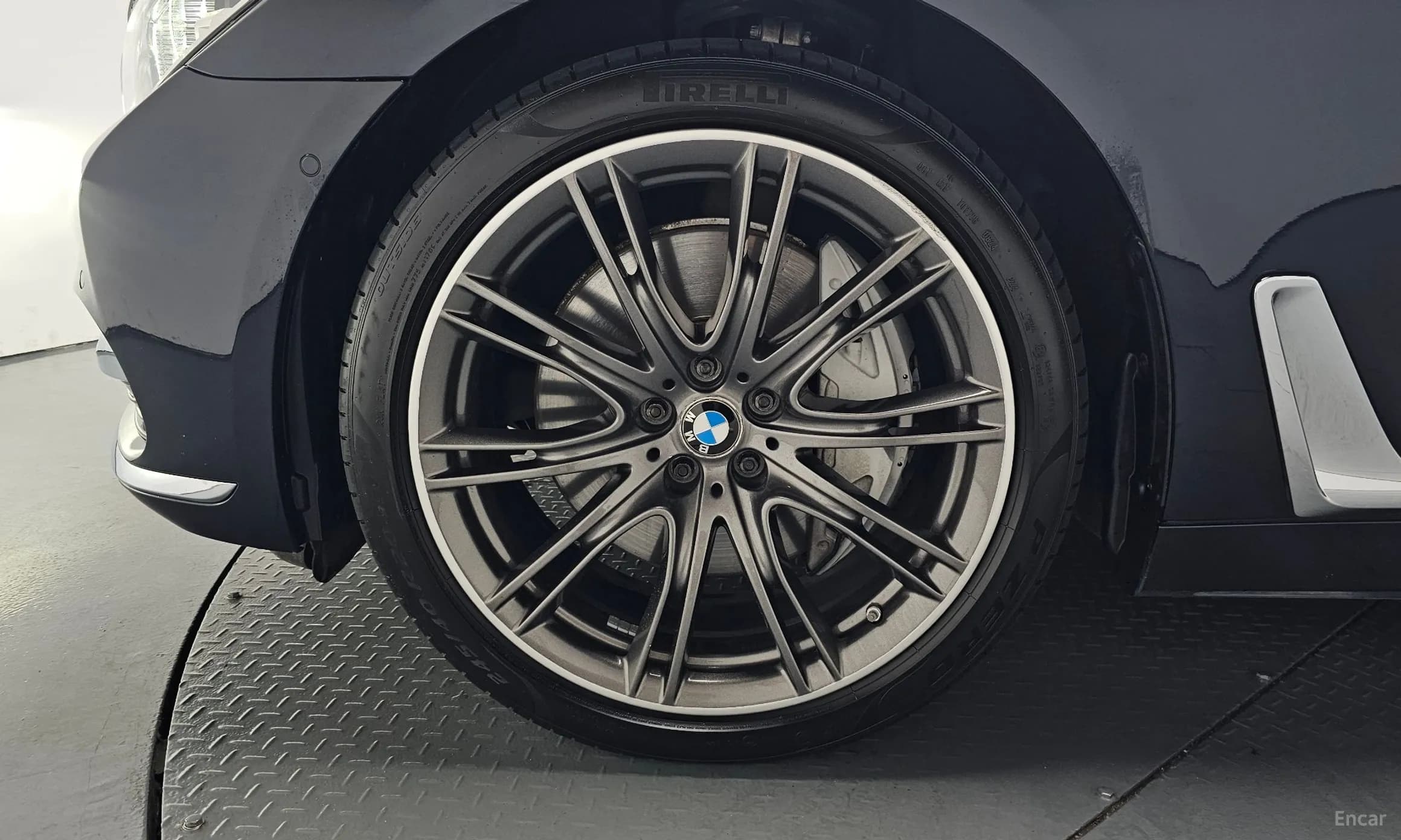 7 Series (G11)