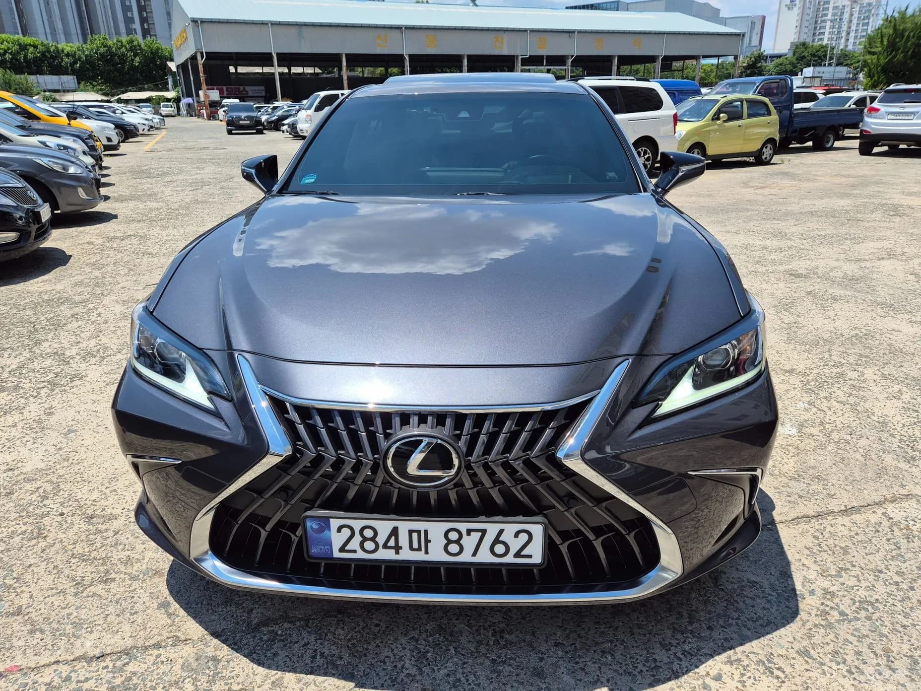 ES300h 7th Generation