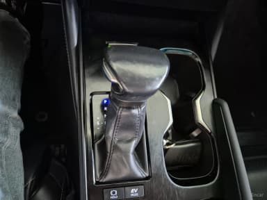 ES300h 7th Generation