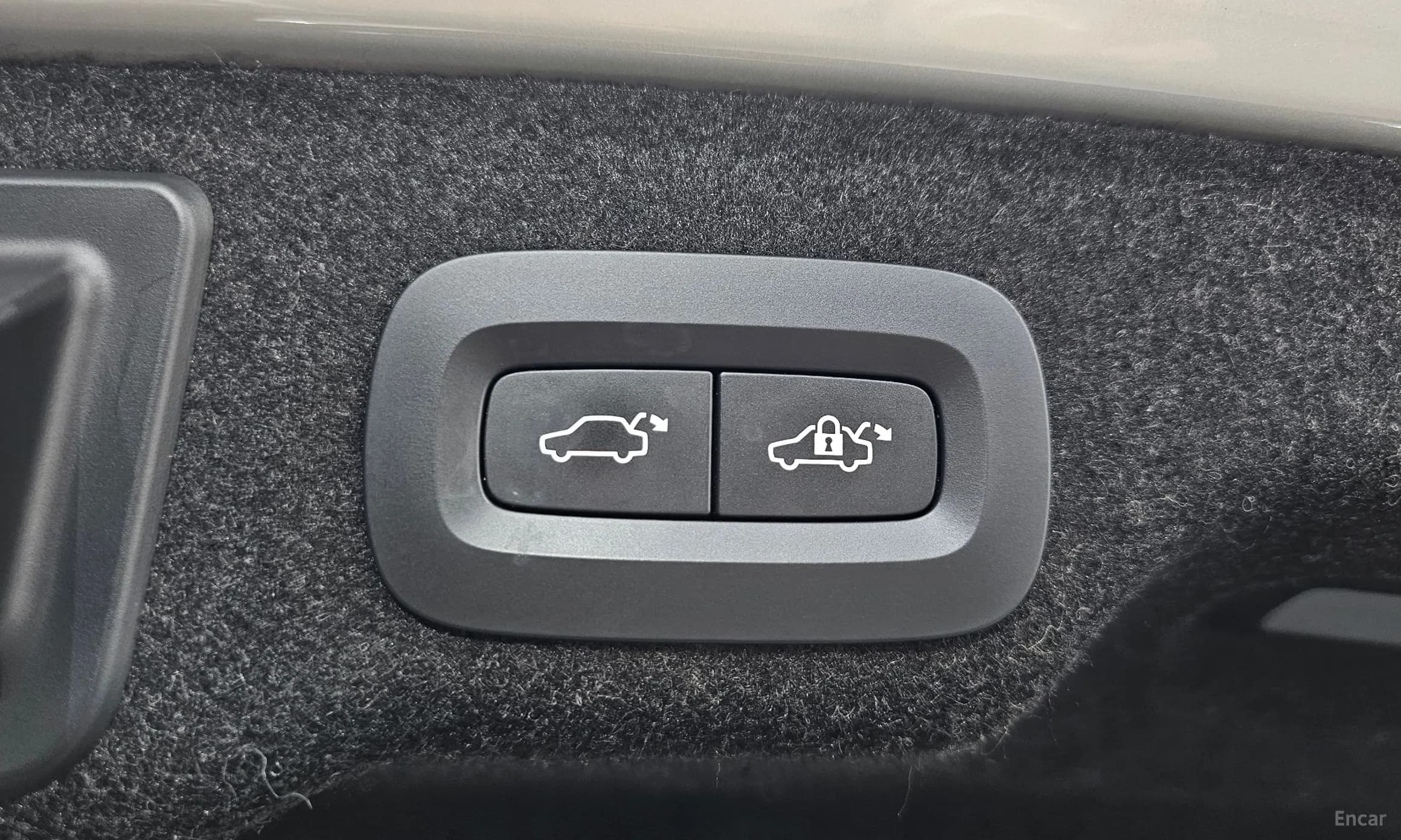 S90