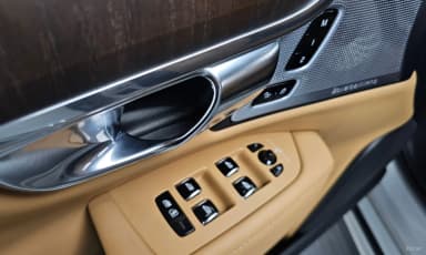 S90