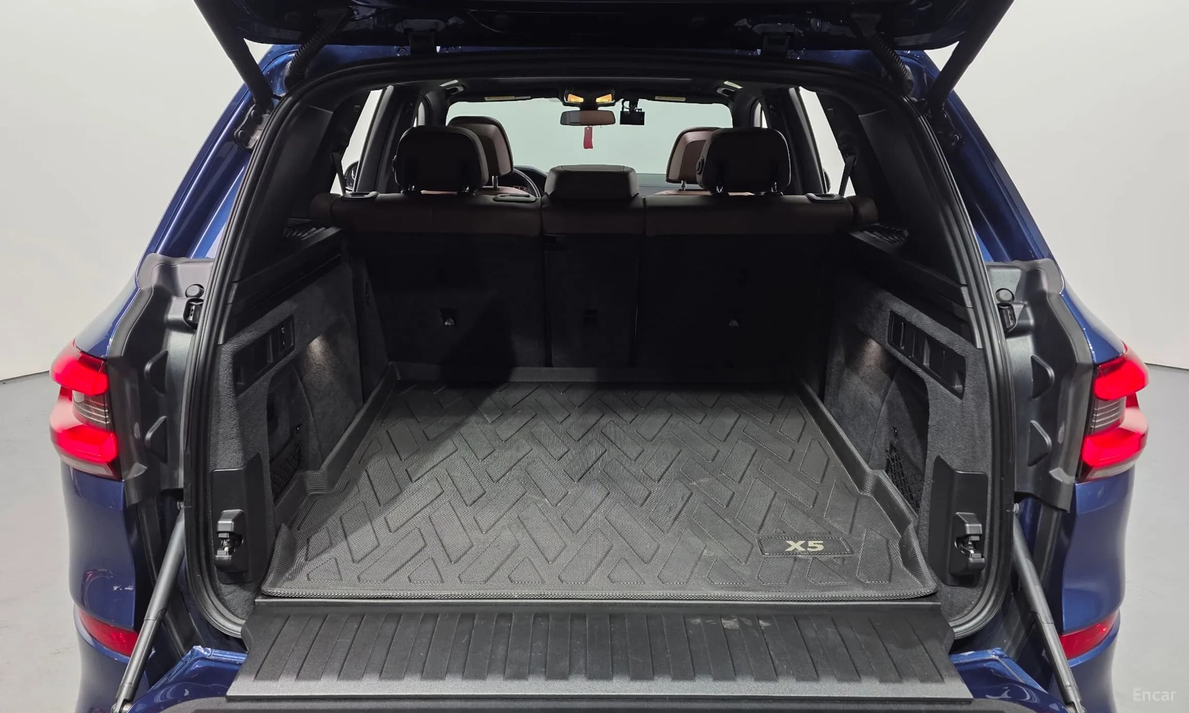 X5 (G05)