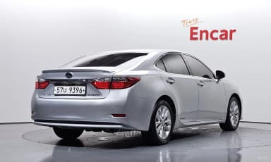 New ES300h