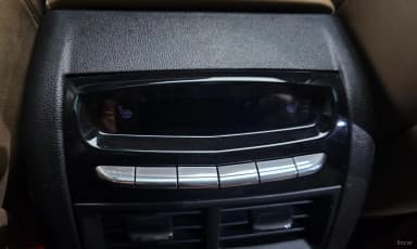 XT5