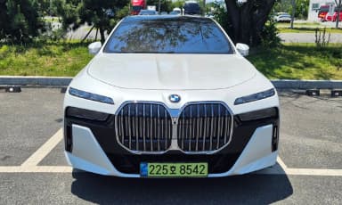 7 Series (G70)