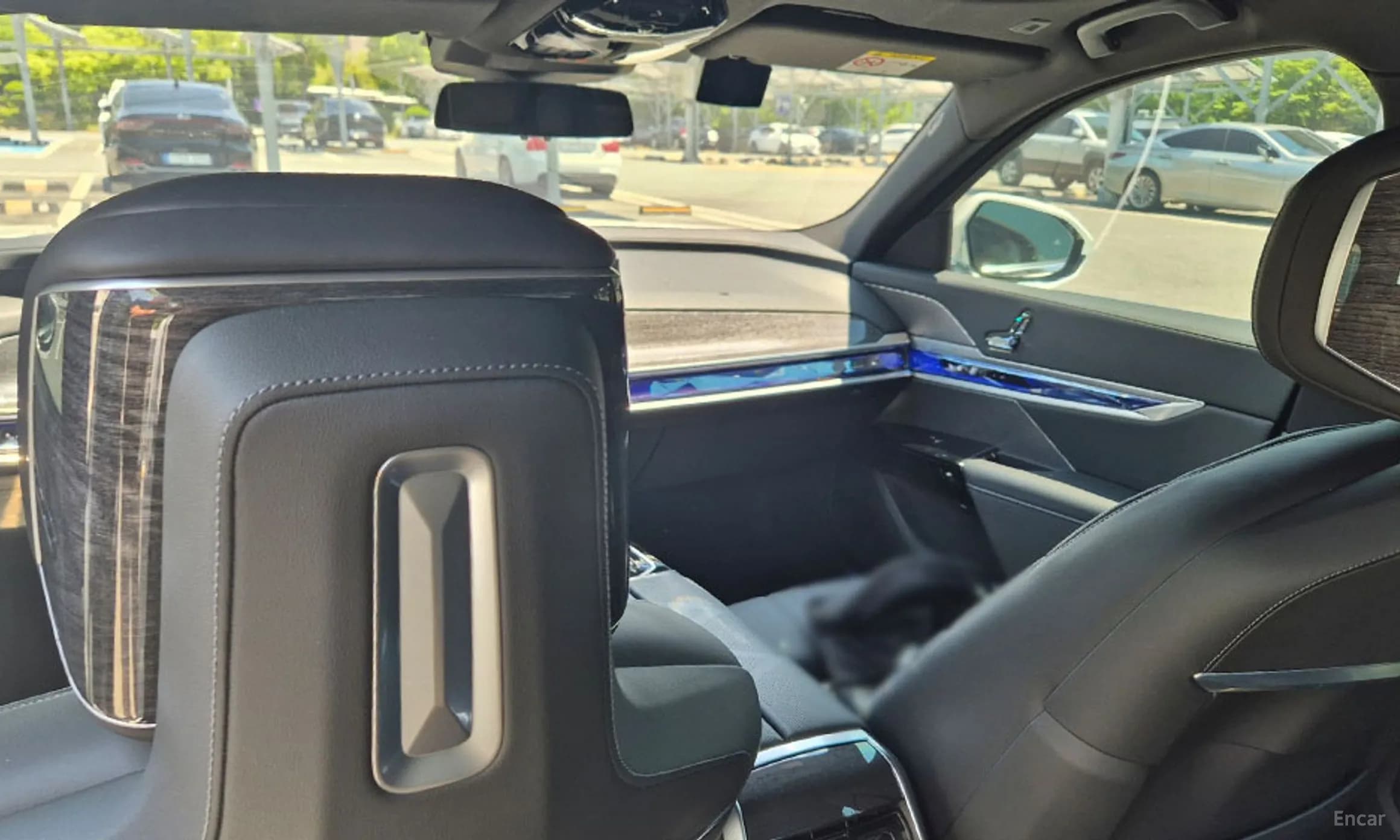 7 Series (G70)