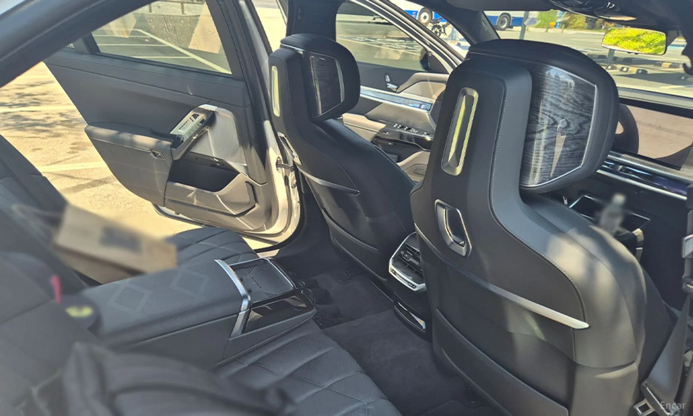 7 Series (G70)