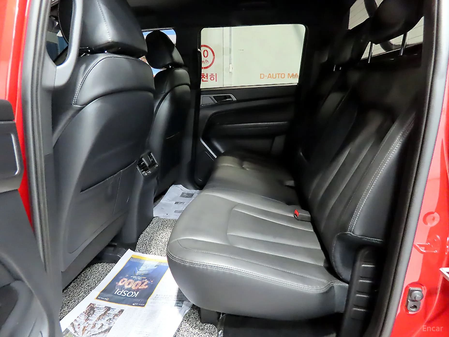 Rexton Sports Khan
