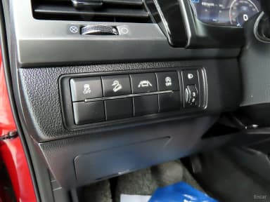 Rexton Sports Khan