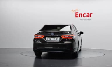 Camry (XV70)