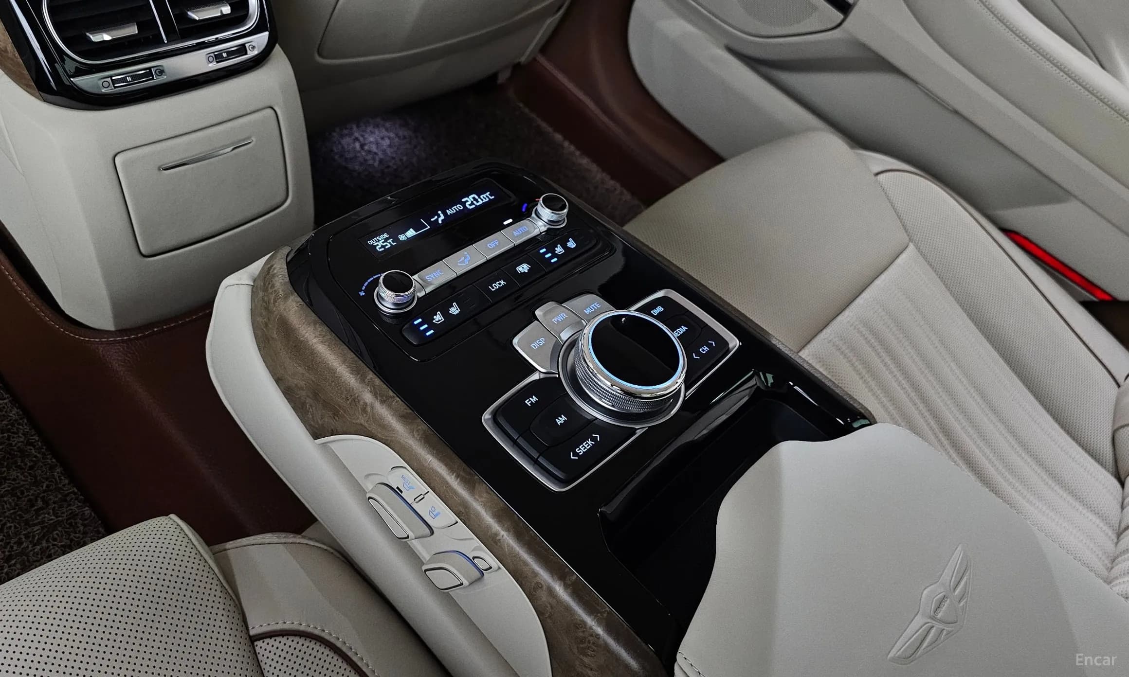 G90