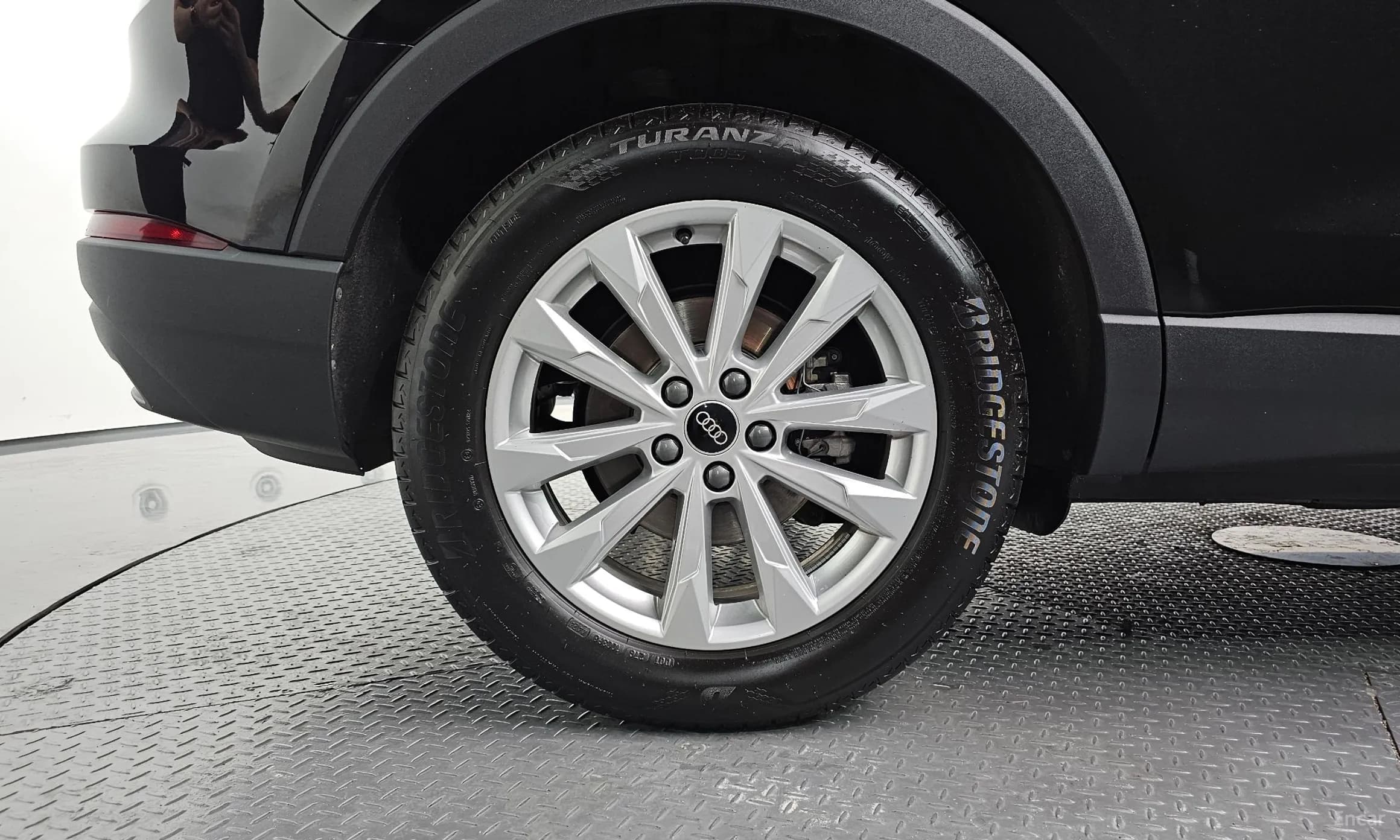 Q3 (F3)