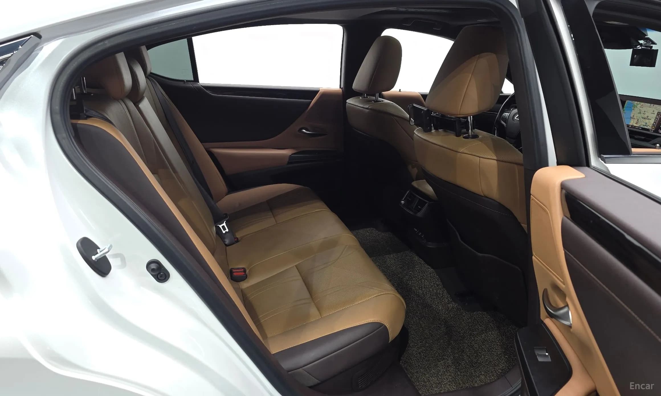 ES300h 7th Generation