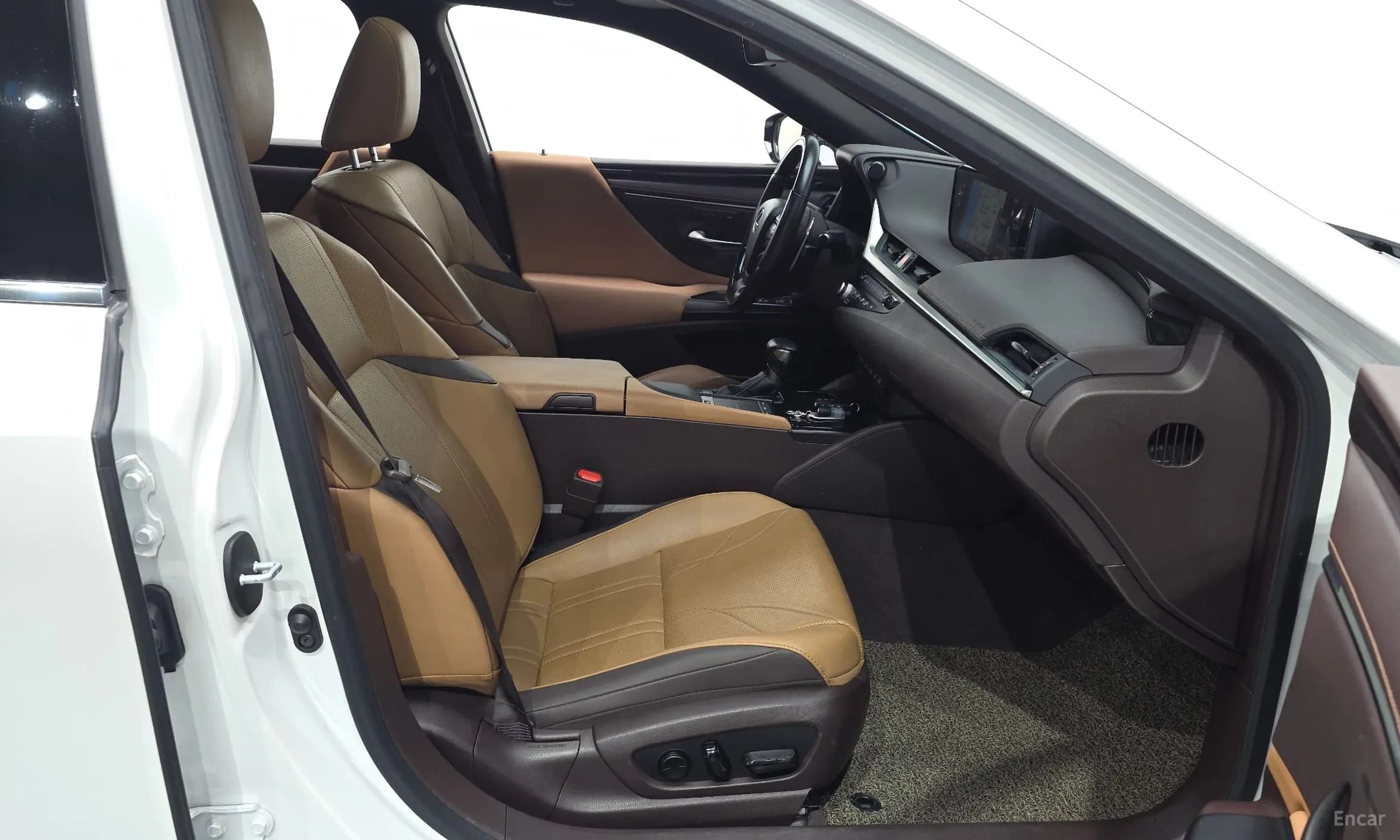 ES300h 7th Generation