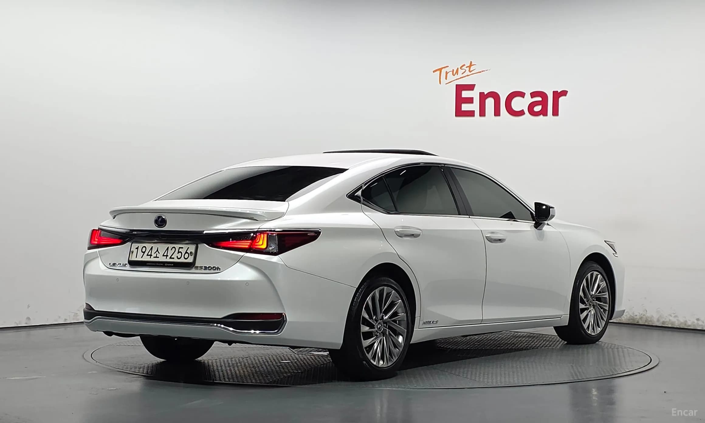 ES300h 7th Generation