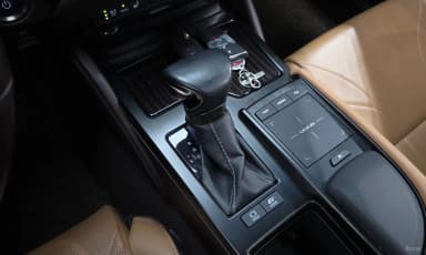 ES300h 7th Generation