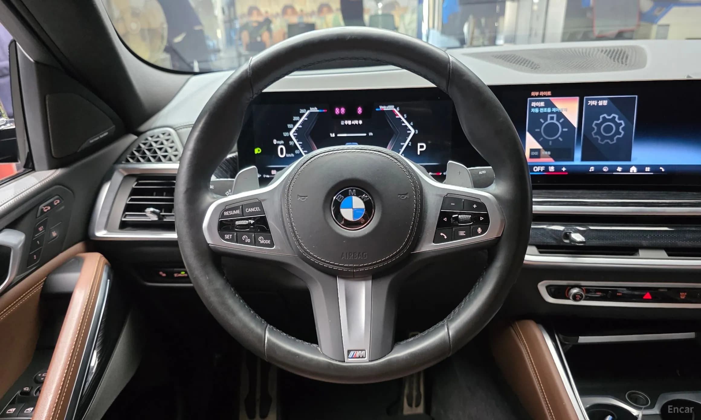 X6 (G06)