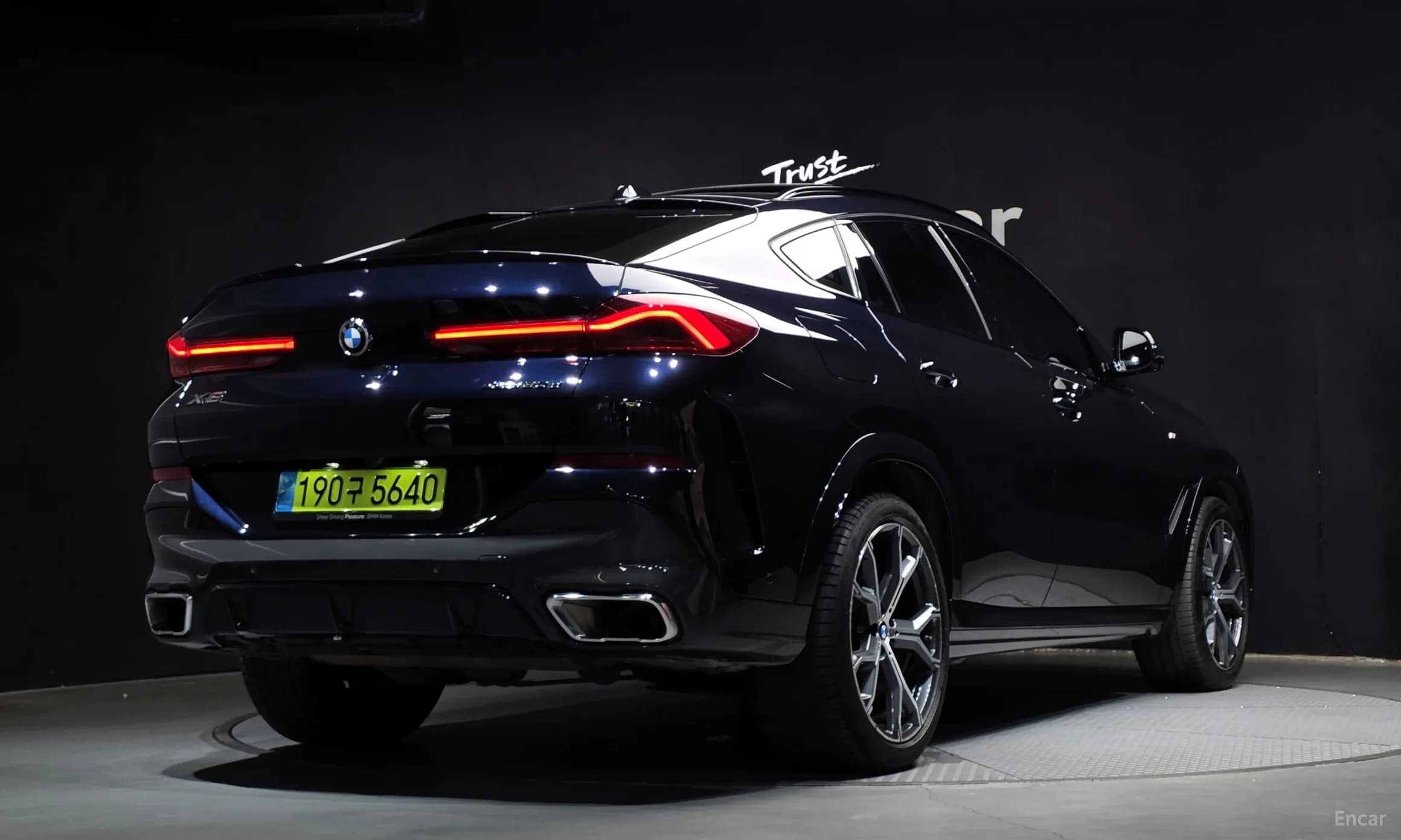 X6 (G06)