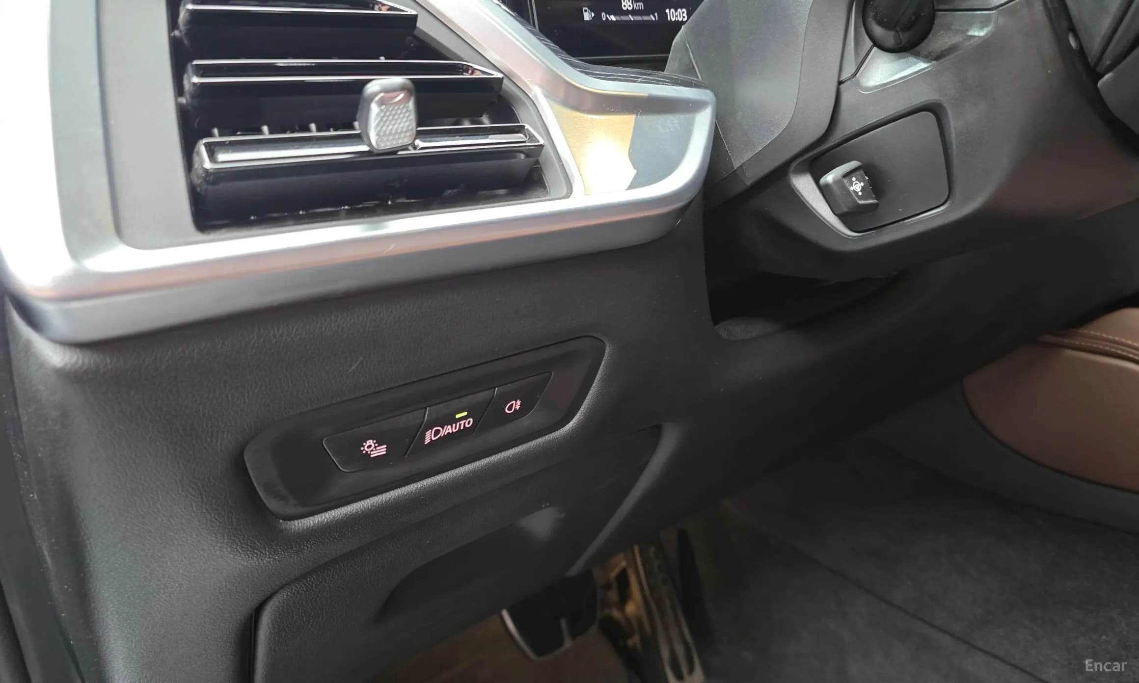 X6 (G06)