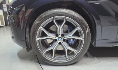 X6 (G06)