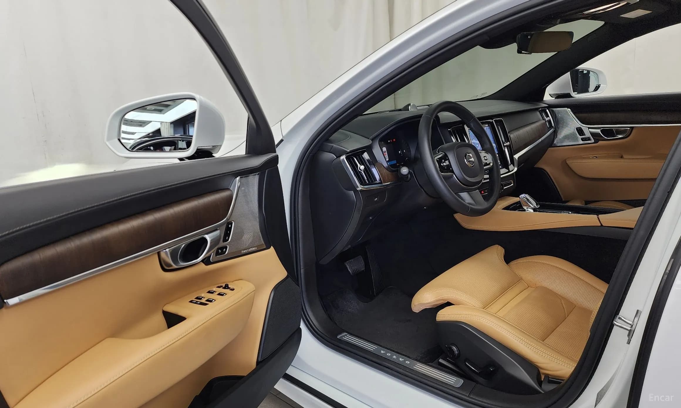 S90