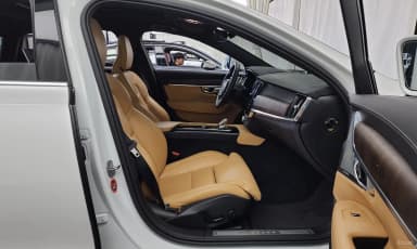 S90