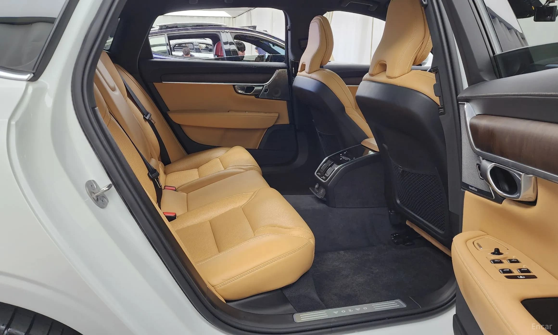 S90