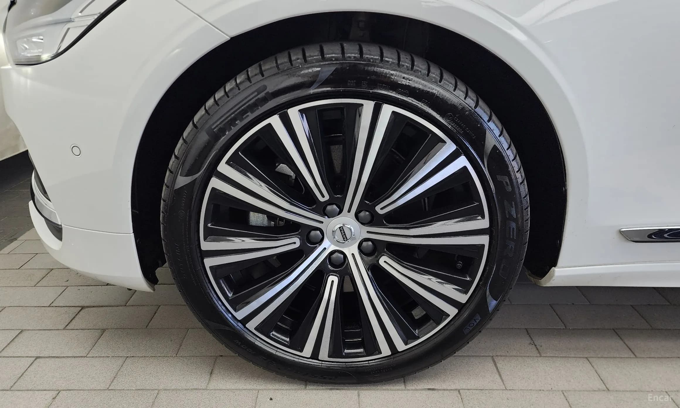 S90