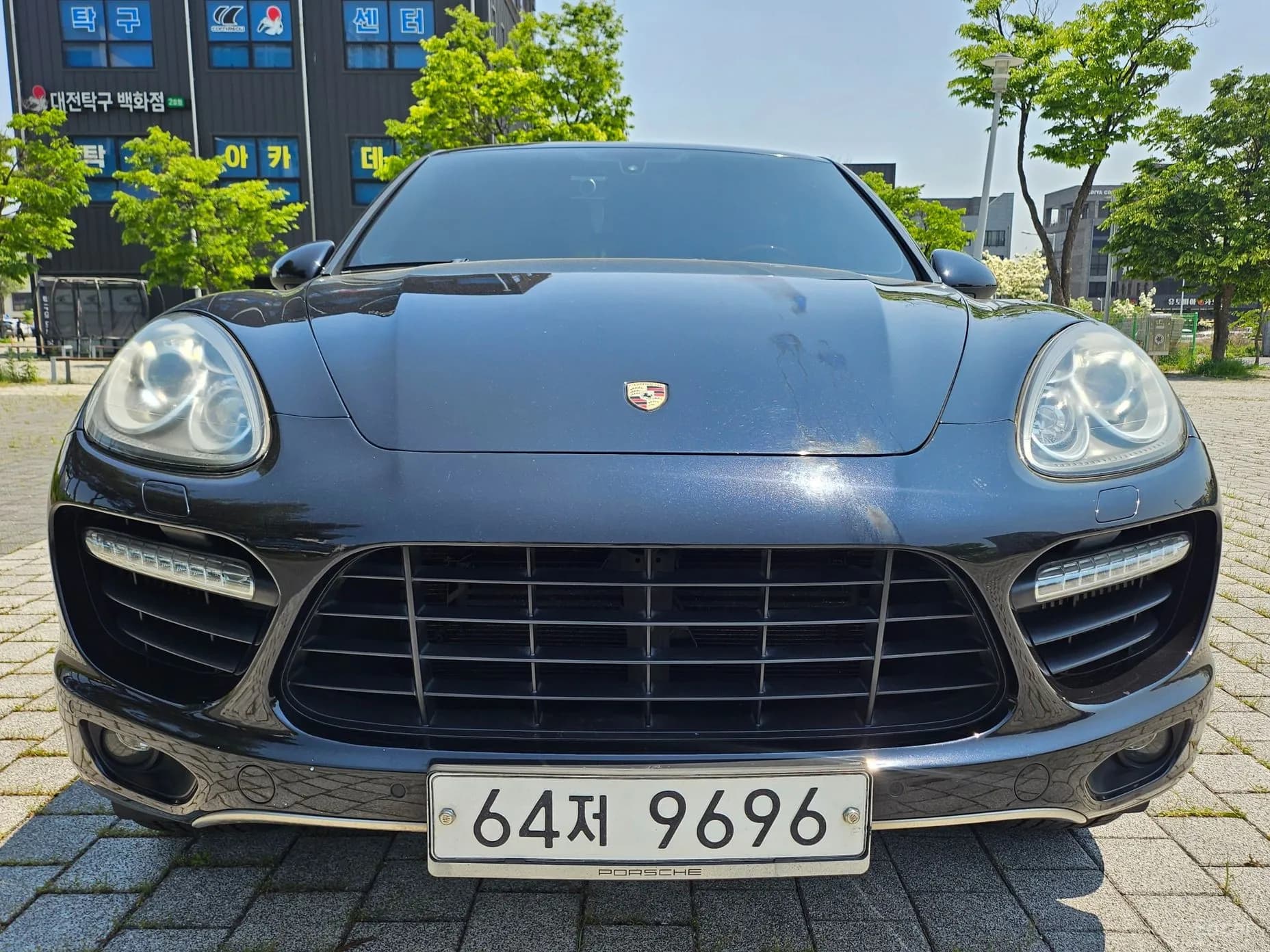 New Cayenne