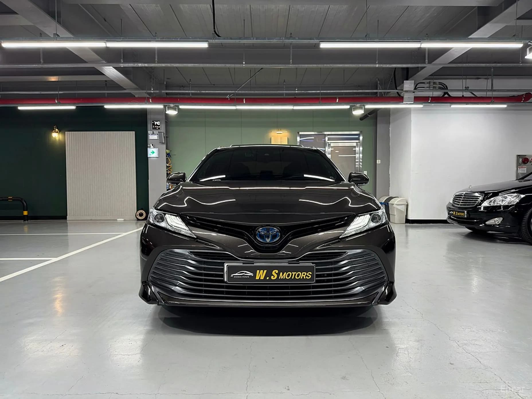 Camry (XV70)