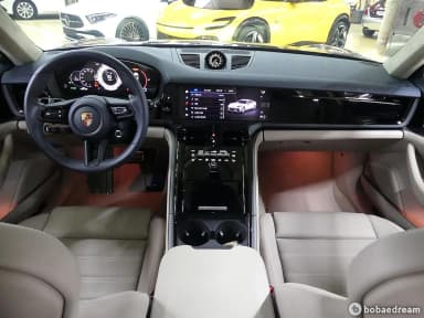 Panamera (976)