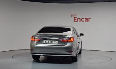 New ES300h