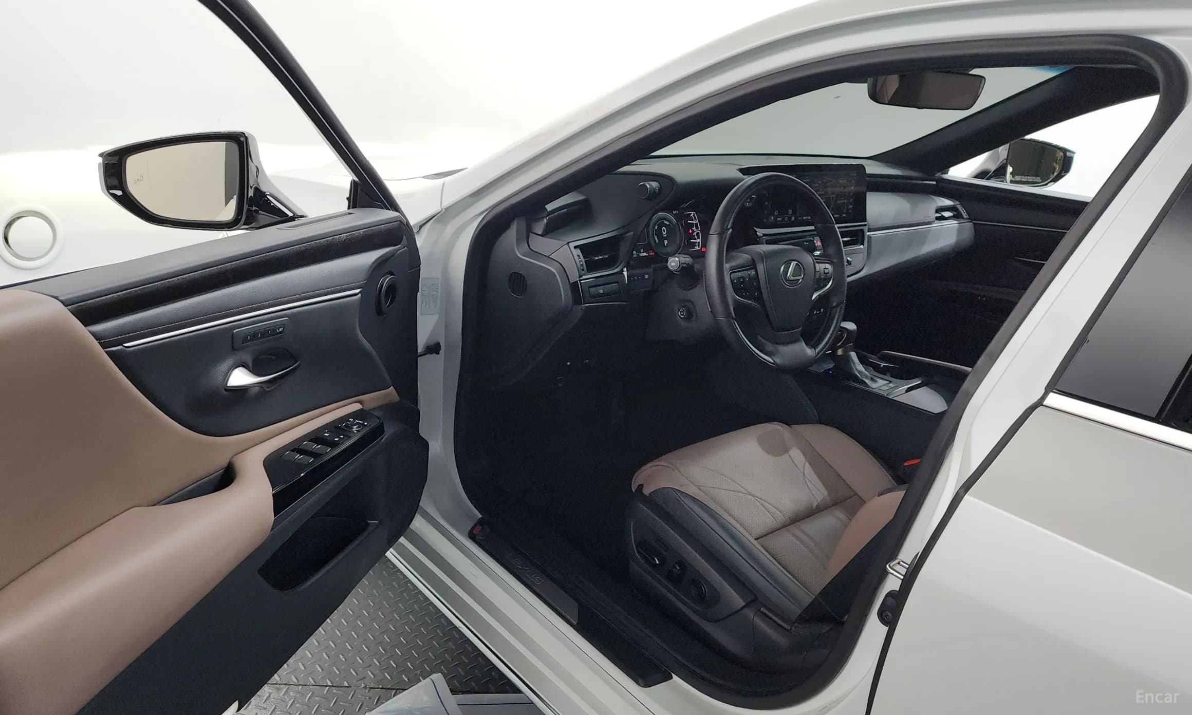 ES300h 7th Generation