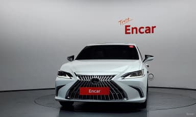 ES300h 7th Generation