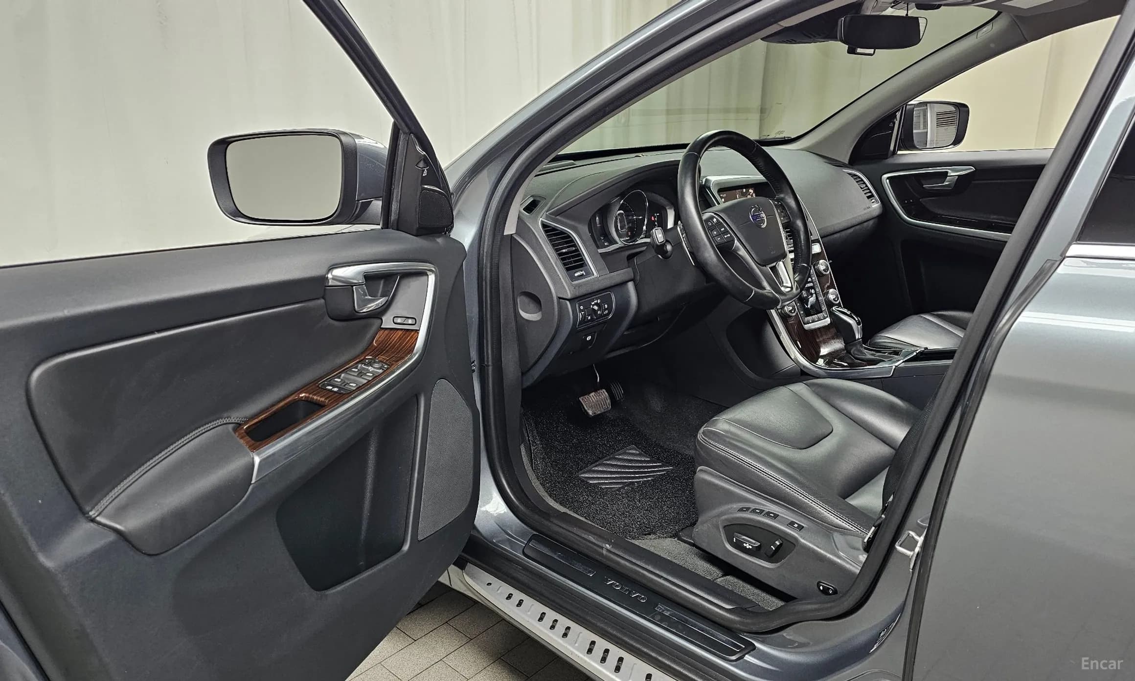 XC60
