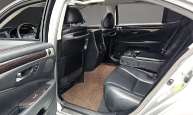 LS600hL