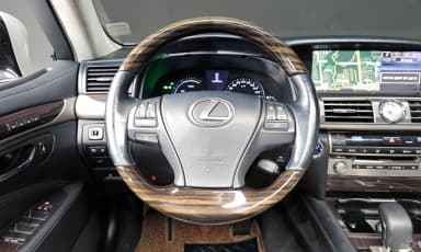 LS600hL