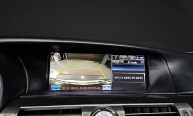 LS600hL