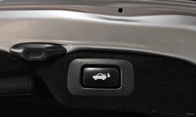 LS600hL