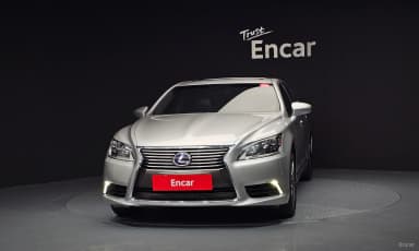 LS600hL