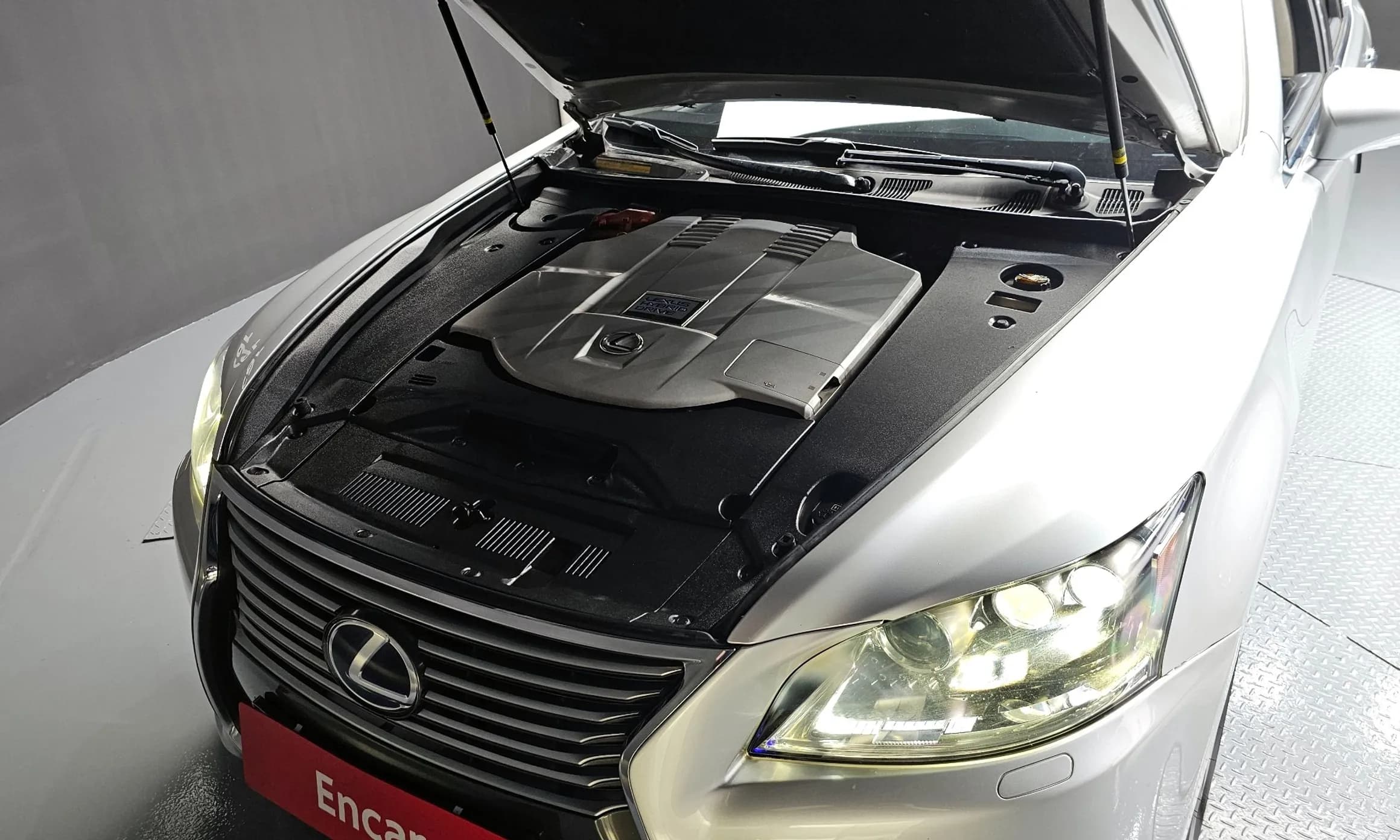 LS600hL